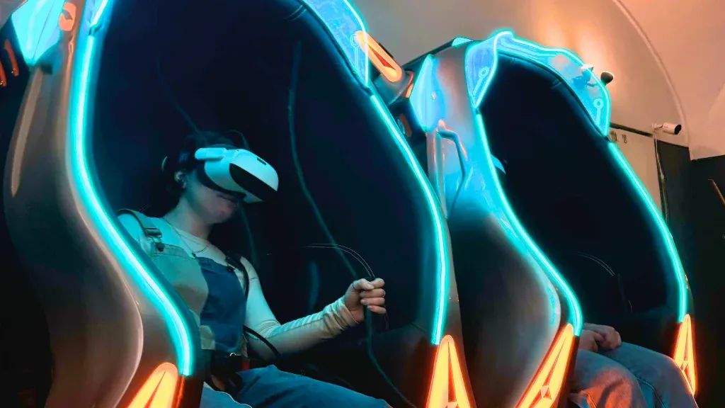 OVER 50 INTERACTIVE EXHIBITS TO DISCOVER