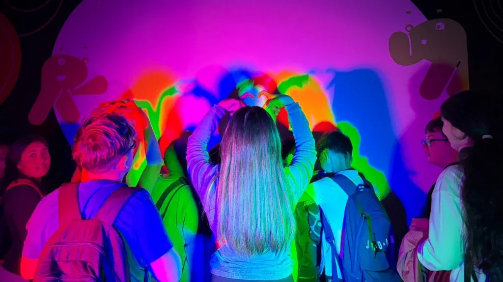 INTERACTIVE FUN THAT BRINGS PEOPLE TOGETHER