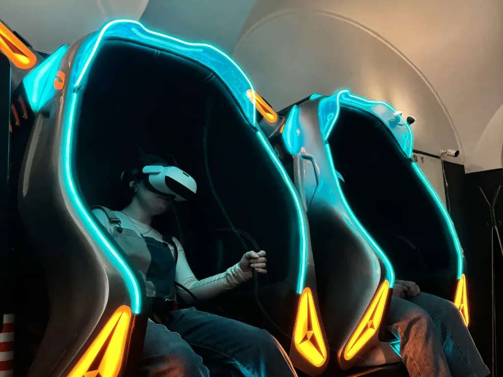 DISCOVER MORE THAN 50 INTERACTIVE EXHIBITS
